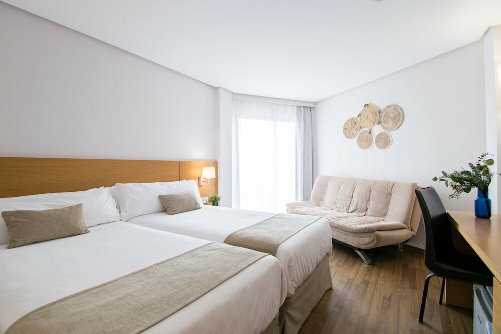 Фото Cullera Holiday Hotel