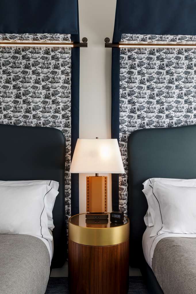 Фото Canopy by Hilton Boston Downtown