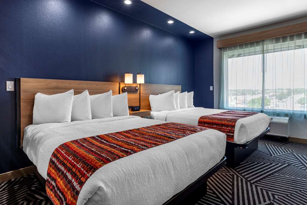 Фото Best Western Plus Amarillo East Hotel