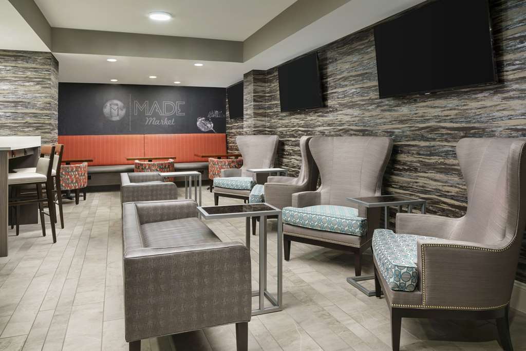 Фото DoubleTree by Hilton Orlando Airport