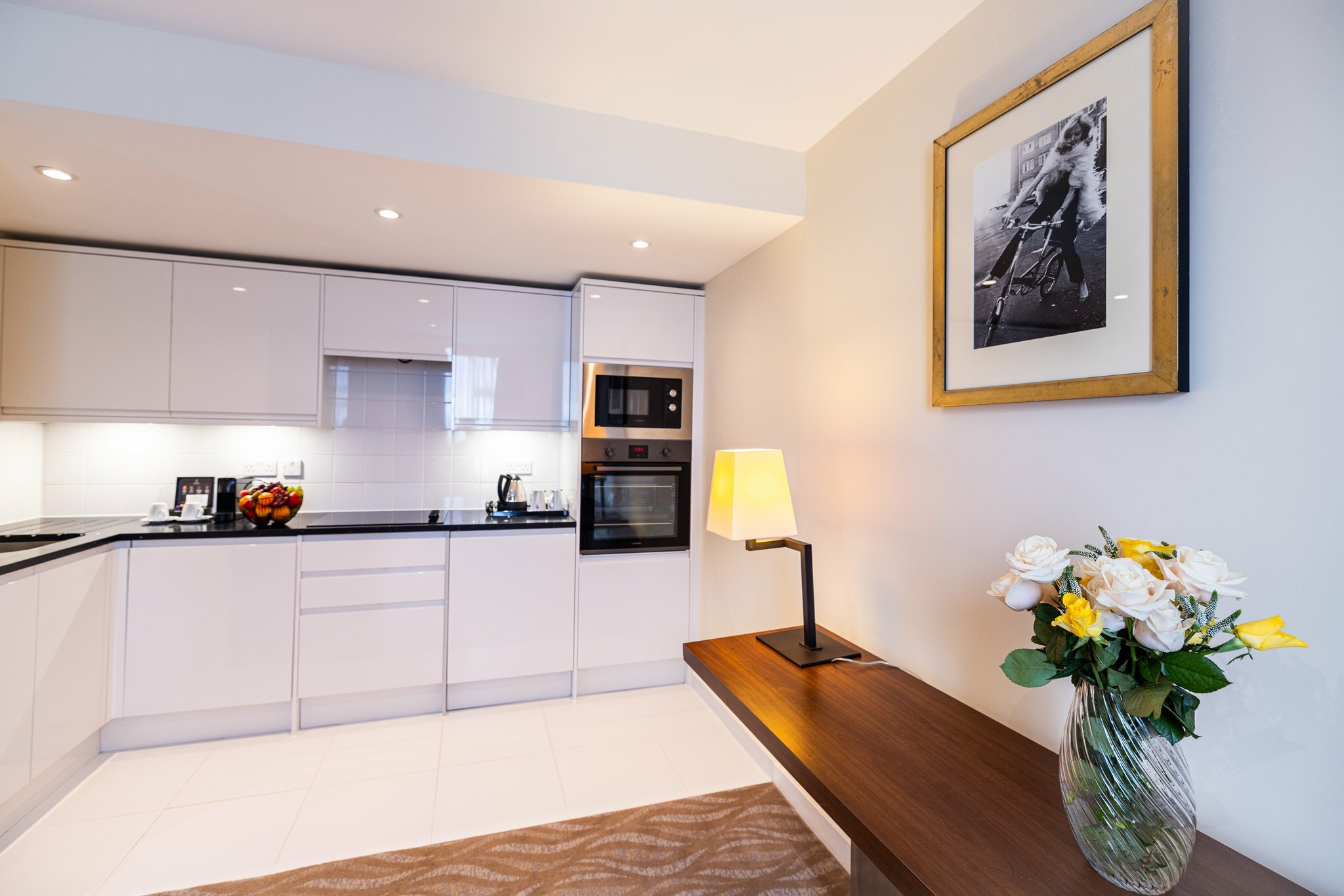 Фото Holiday Inn London - Kensington High St., an Ihg Hotel