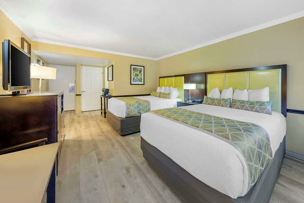 Фото Best Western Canoga Park Motor Inn
