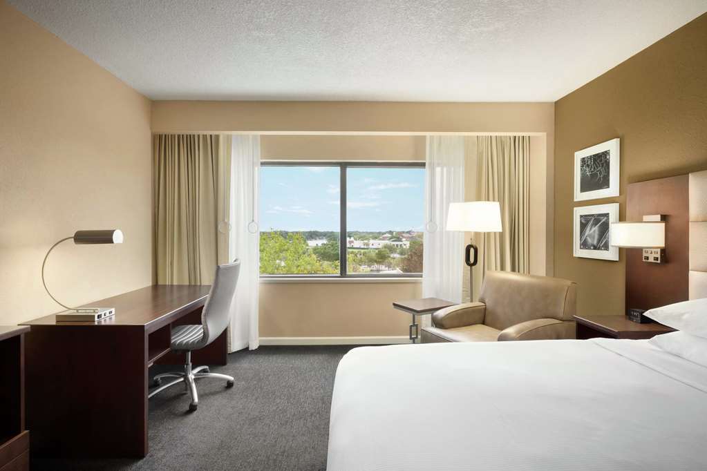 Фото Doubletree by Hilton Orlando Downtown