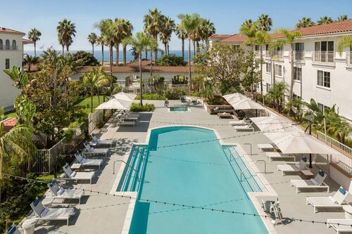Гостиница Hilton Garden Inn Carlsbad Beach в Карлсбаде