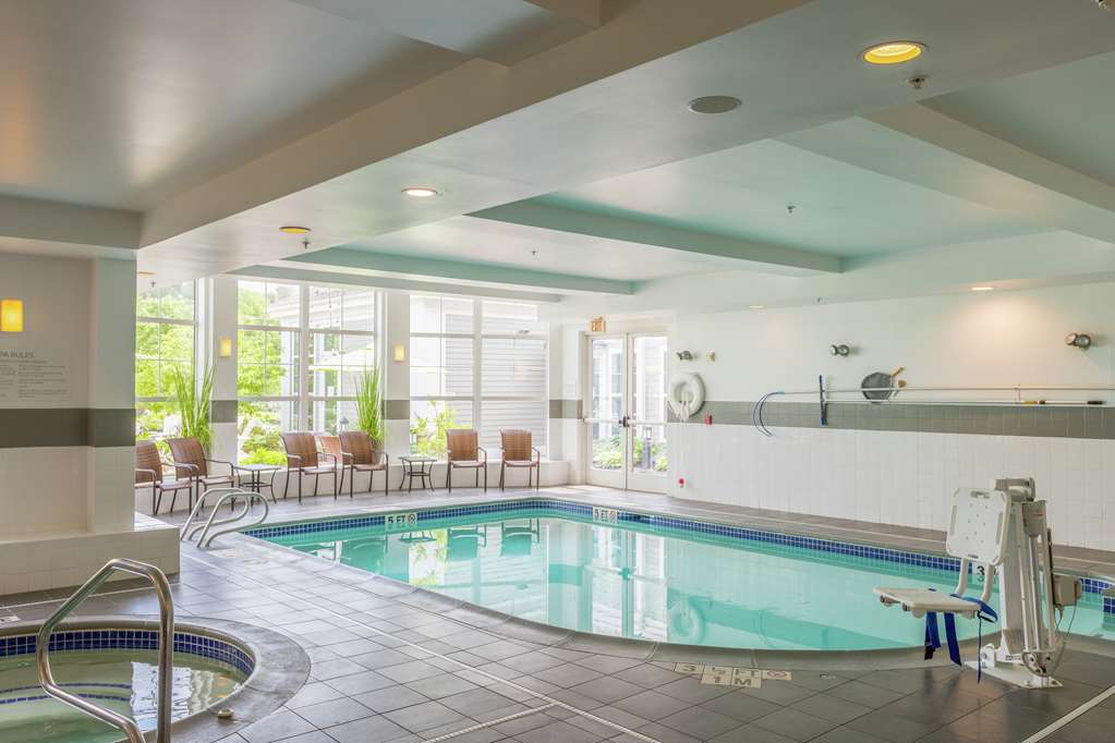Фото Hilton Garden Inn Freeport Downtown