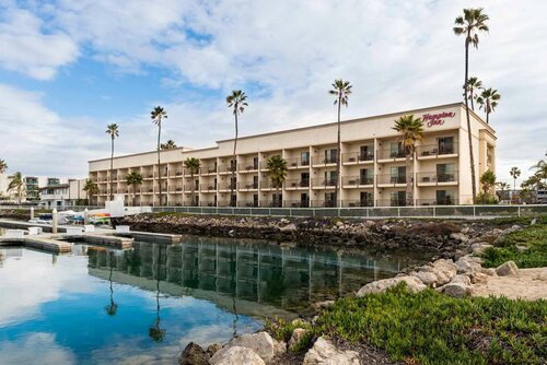 Гостиница Hampton Inn Channel Islands Harbor/Oxnard в Порт Хаенем