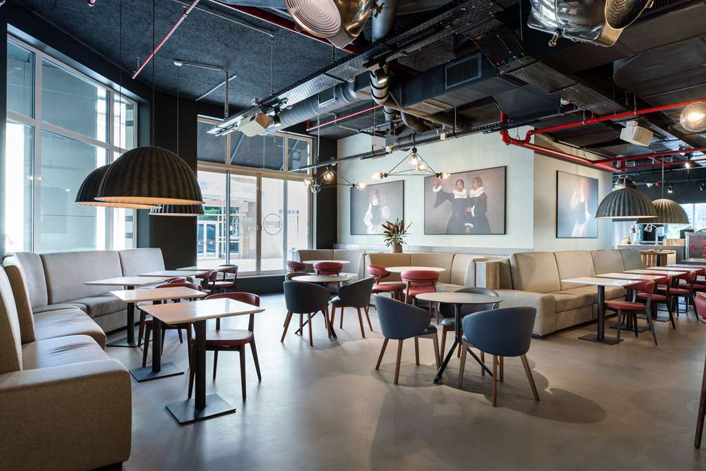 Фото Radisson Red Brussels