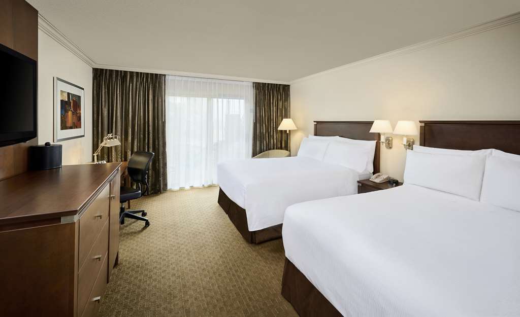 Фото Best Western Plus Lamplighter Inn & Conference Centre
