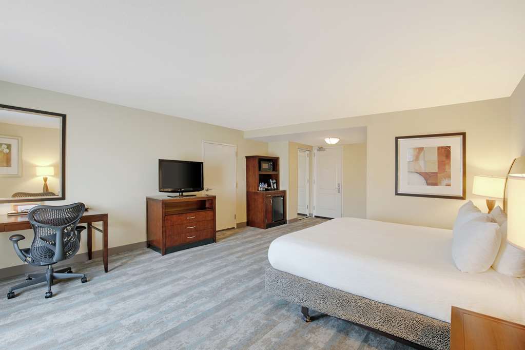 Фото Hilton Garden Inn Richmond Airport