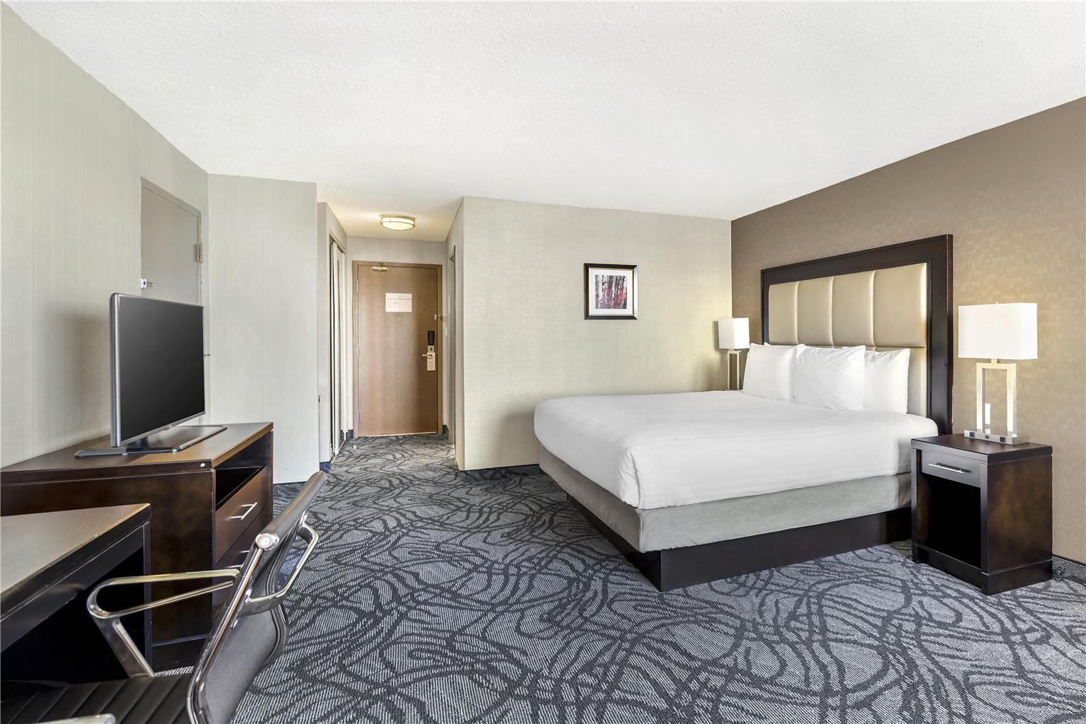 Фото Best Western Plus Waterfront Hotel