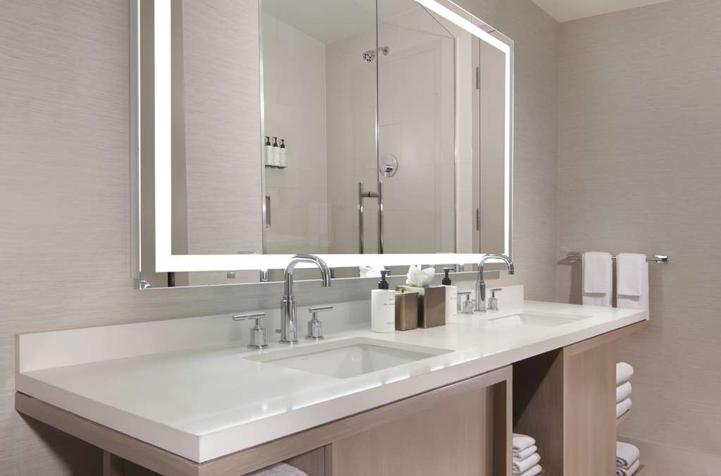 Фото Hilton West Palm Beach