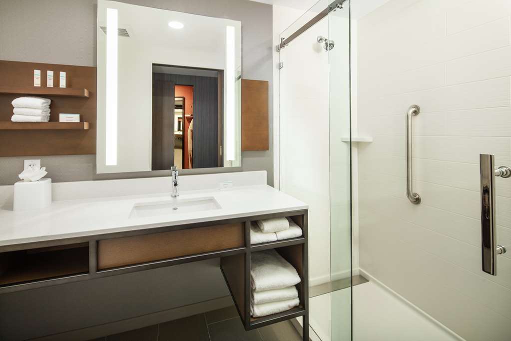 Фото Hilton Garden Inn Sacramento Airport Natomas