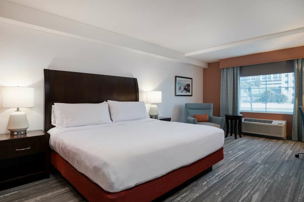 Фото Hilton Garden Inn Daytona Beach Oceanfront