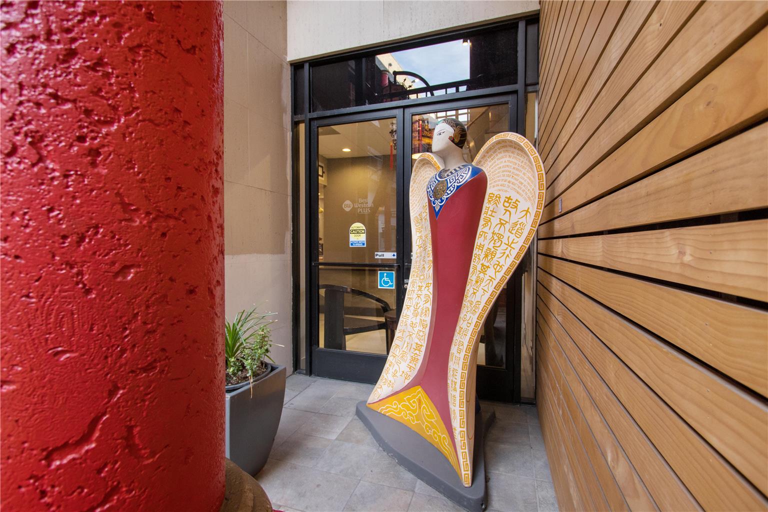 Фото Aiden Los Angeles Downtown Dragon Gate Inn