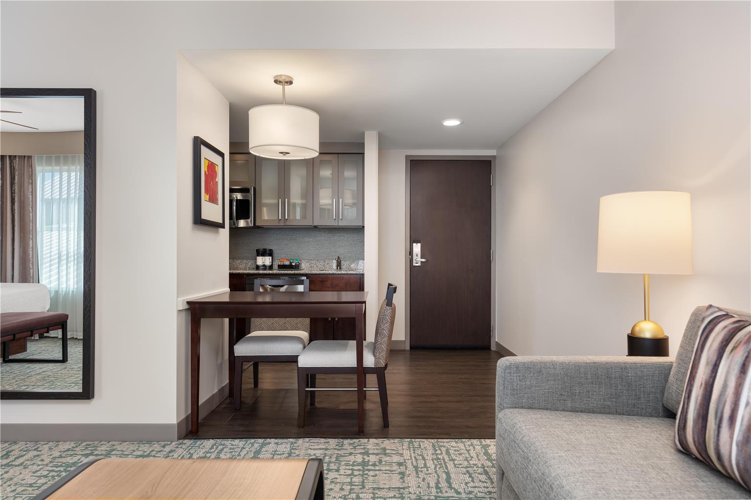 Фото Homewood Suites by Hilton TechRidge Parmer @ I-35
