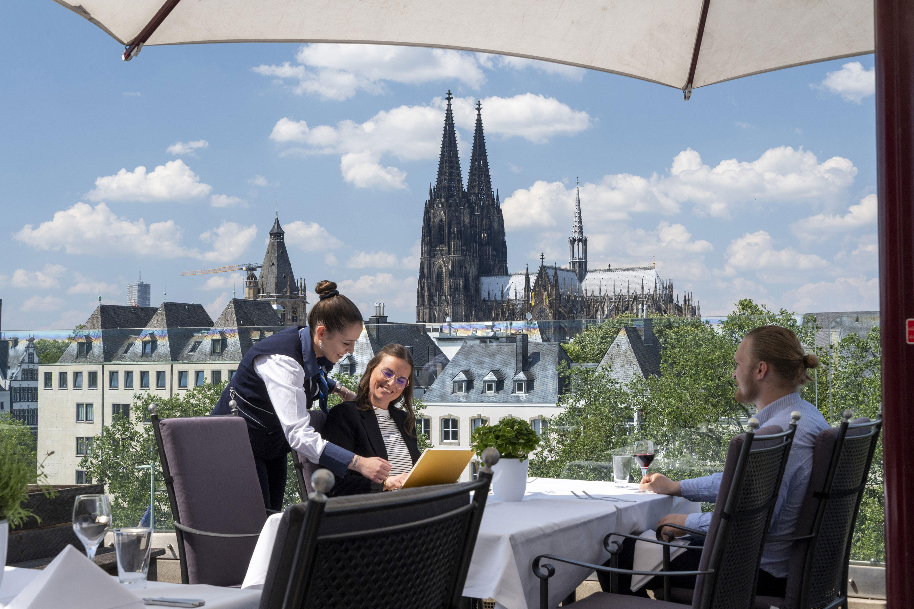 Фото Maritim Hotel Köln