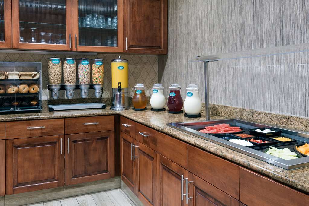 Фото Homewood Suites by Hilton Cleveland-Beachwood