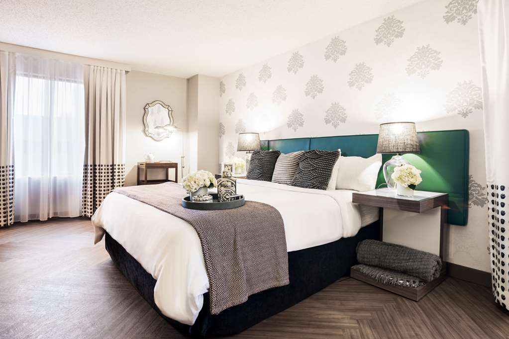 Фото The Curtis Denver - a DoubleTree by Hilton Hotel