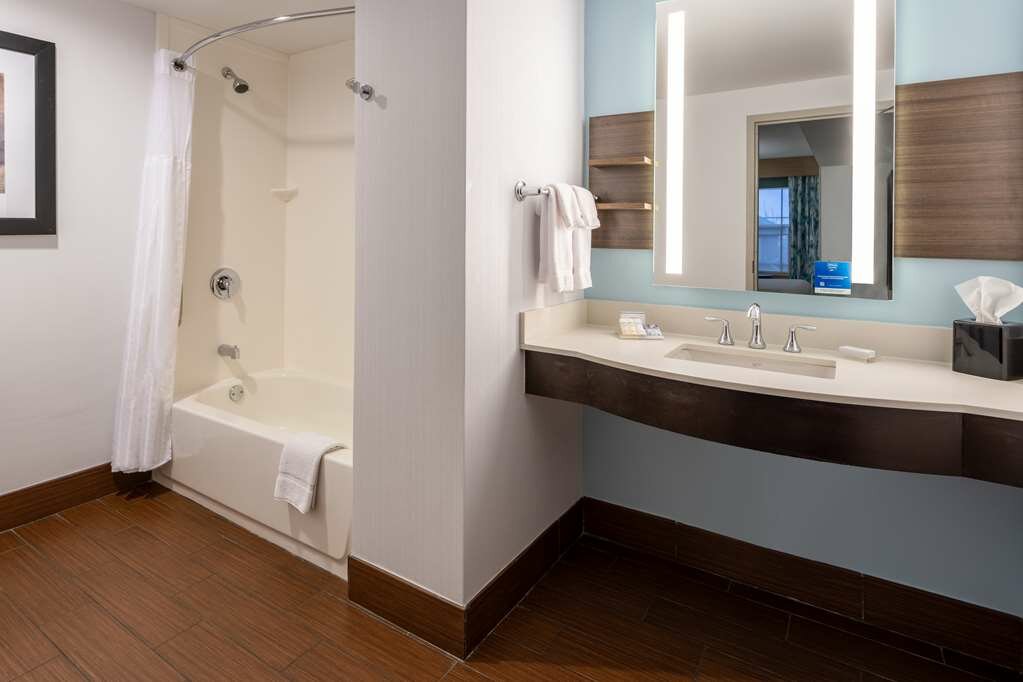 Фото Hilton Garden Inn Roanoke