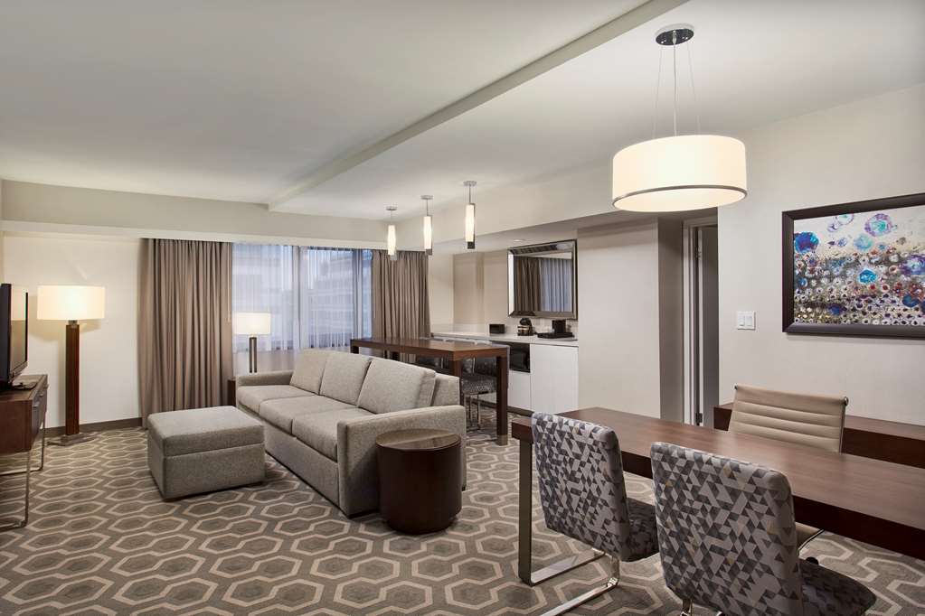 Фото Embassy Suites by Hilton Washington Dc Georgetown