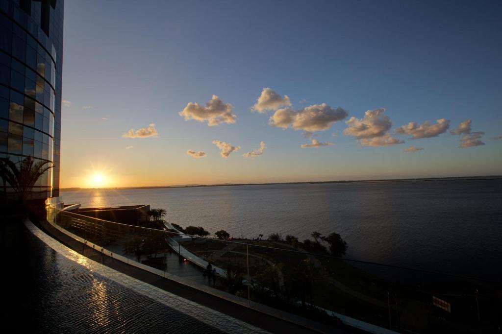 Фото DoubleTree by Hilton Porto Alegre