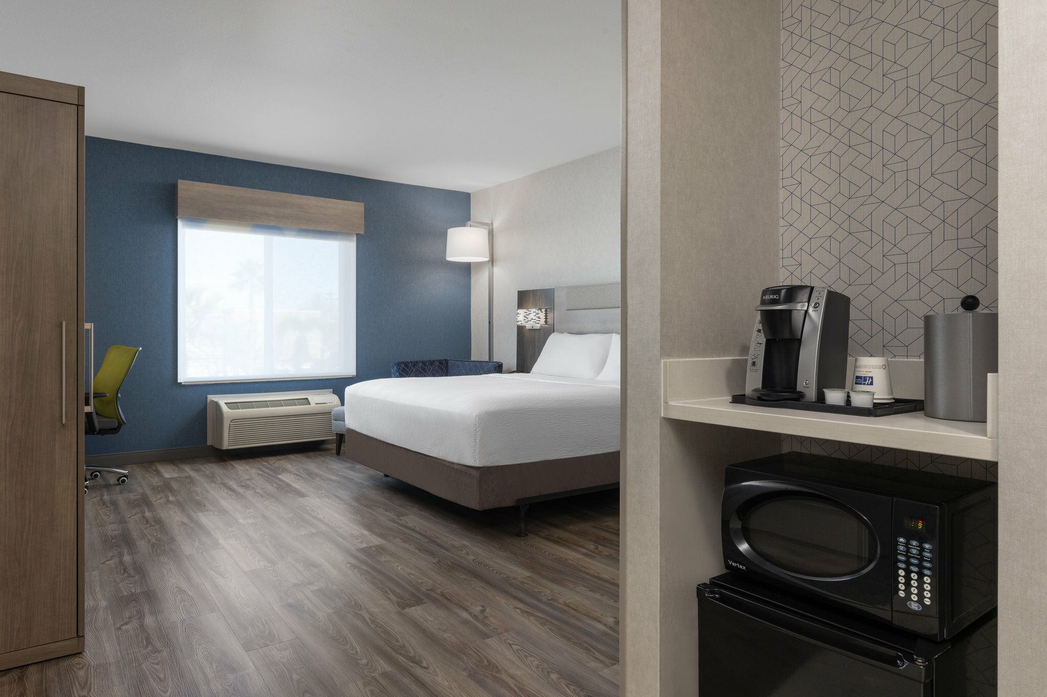 Фото Holiday Inn Express & Suites Sacramento Ne Cal Expo