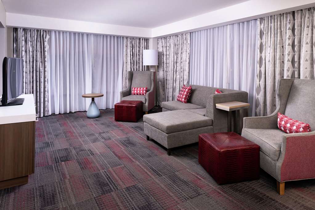 Фото Hilton Garden Inn Columbia Downtown, Sc