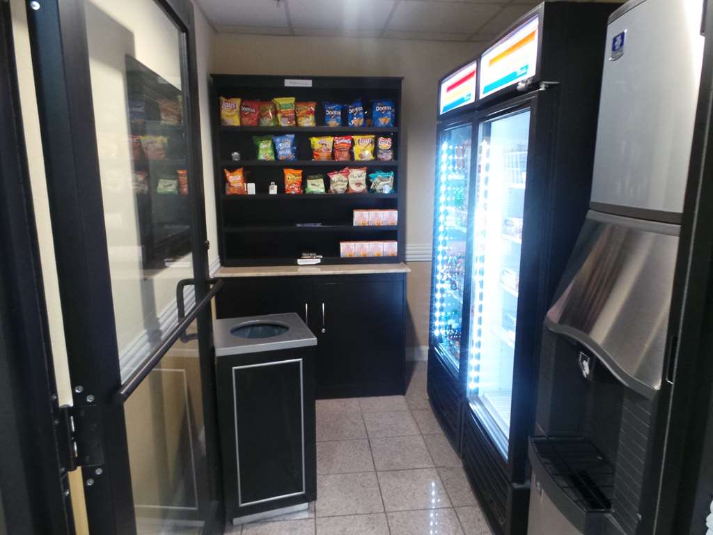 Фото SureStay Plus Hotel by Best Western Alvin