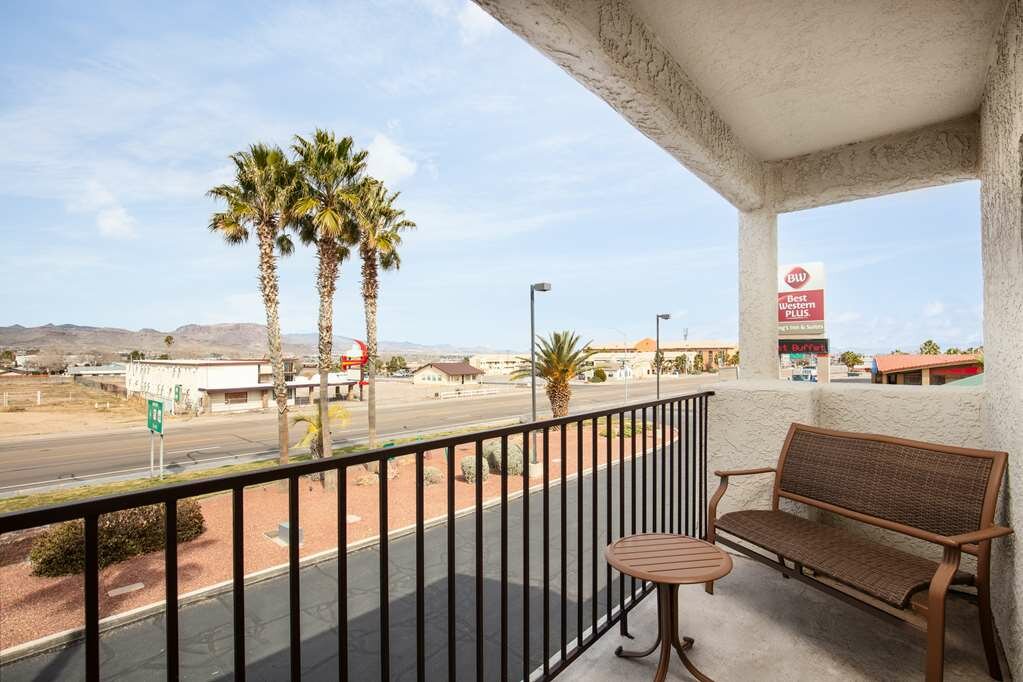Фото Best Western Plus King's Inn & Suites