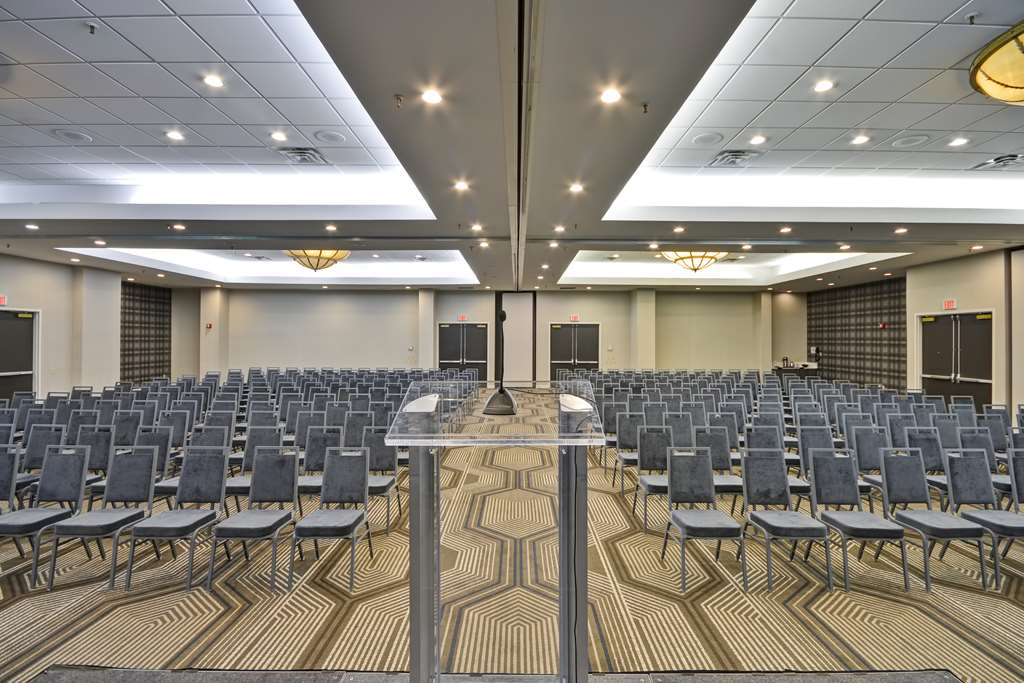 Фото Embassy Suites Hotel Charlotte