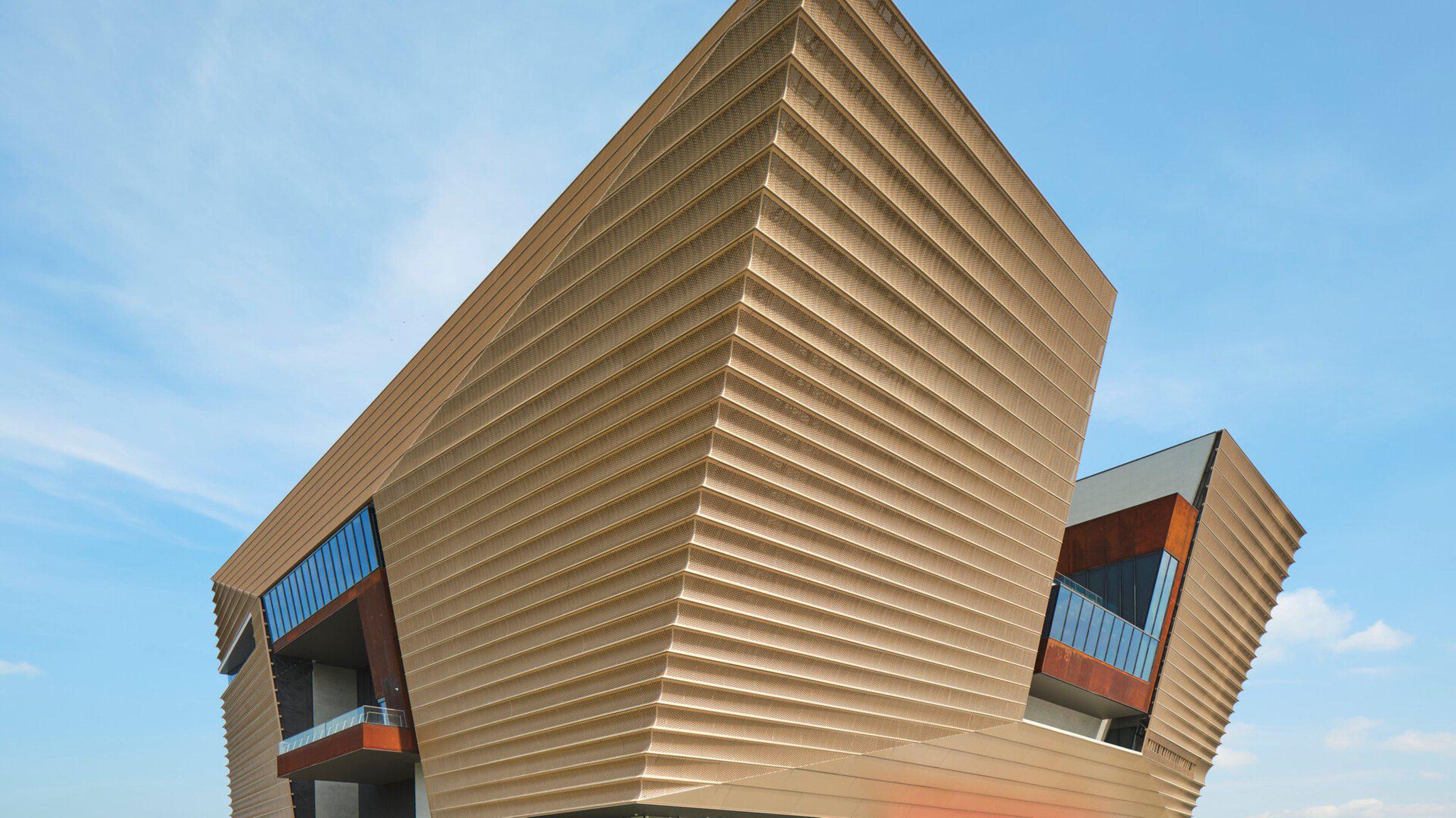 Фото Holiday Inn Golden Mile Hong Kong