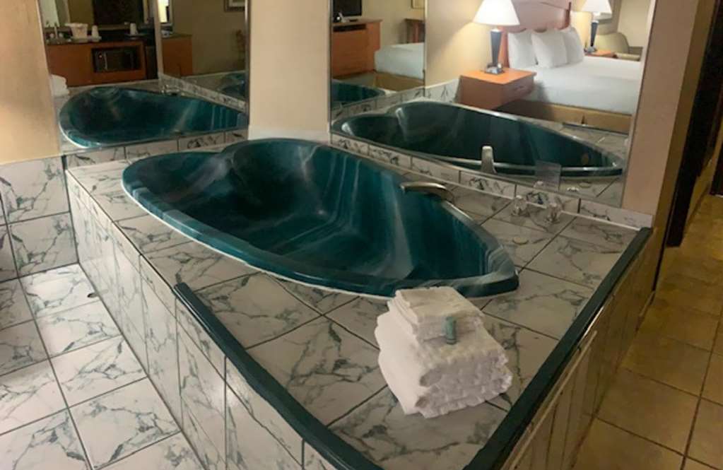 Фото Best Western Davison Inn