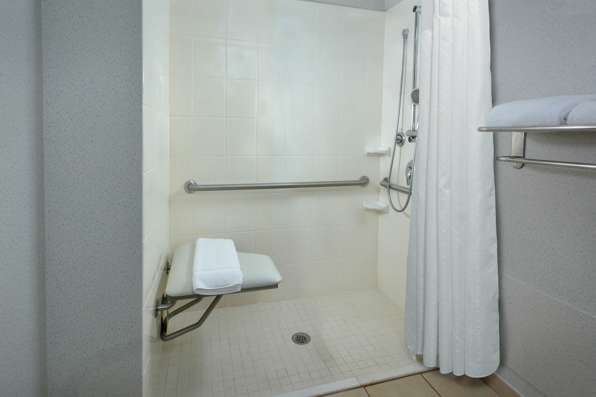 Фото Holiday Inn Express Lynchburg, an Ihg Hotel