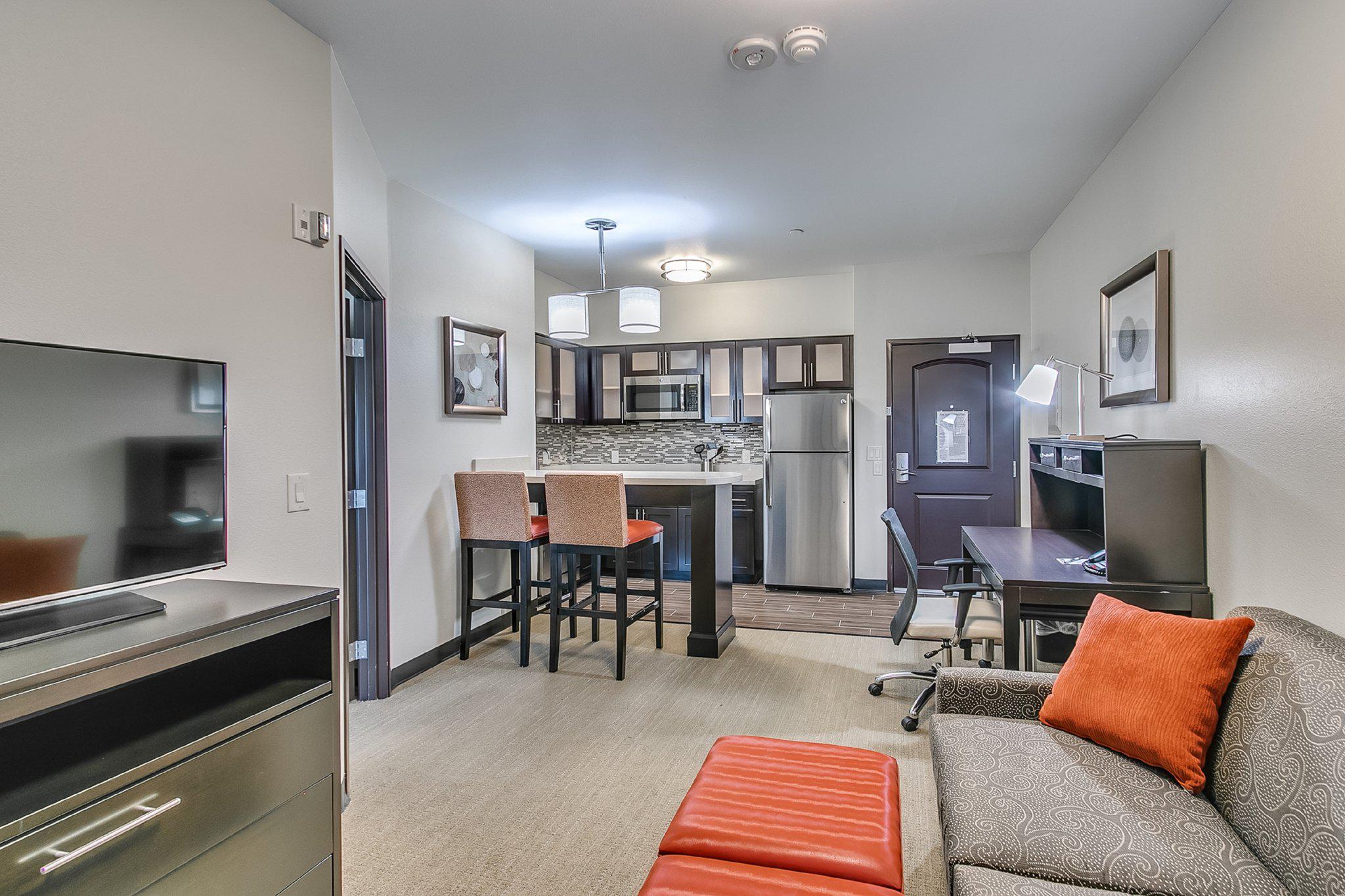 Фото Staybridge Suites Lubbock South, an Ihg Hotel