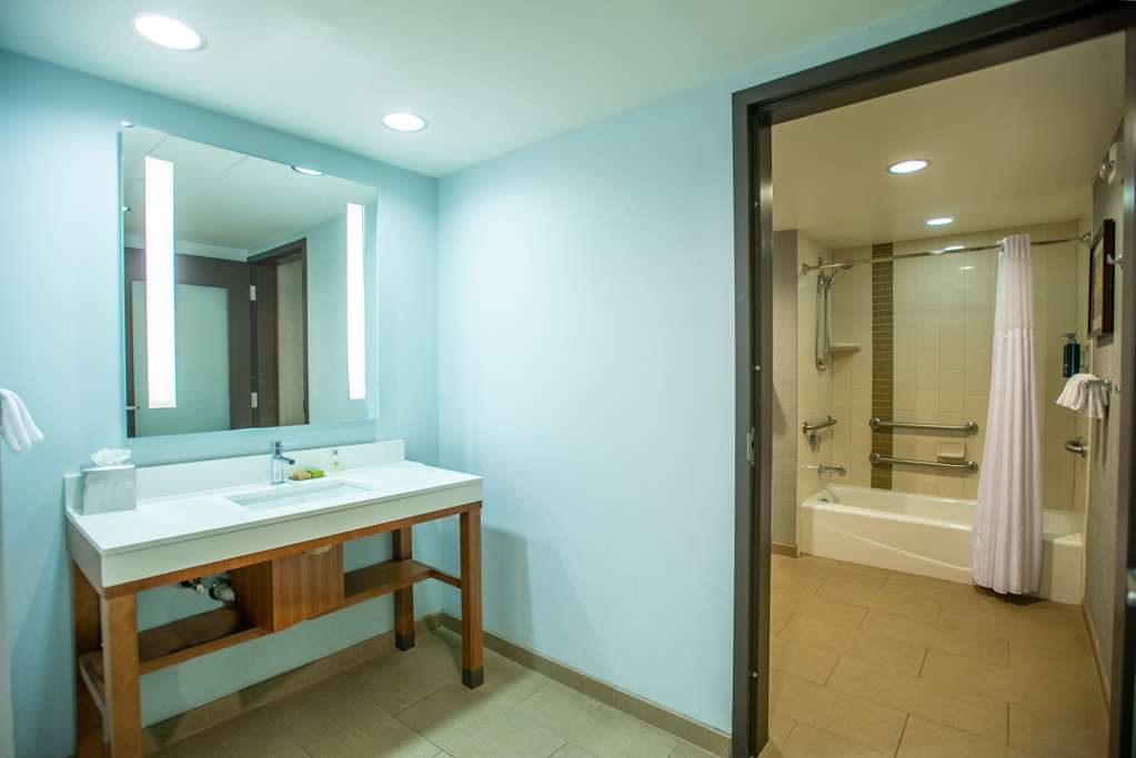 Фото DoubleTree by Hilton Asheville Downtown