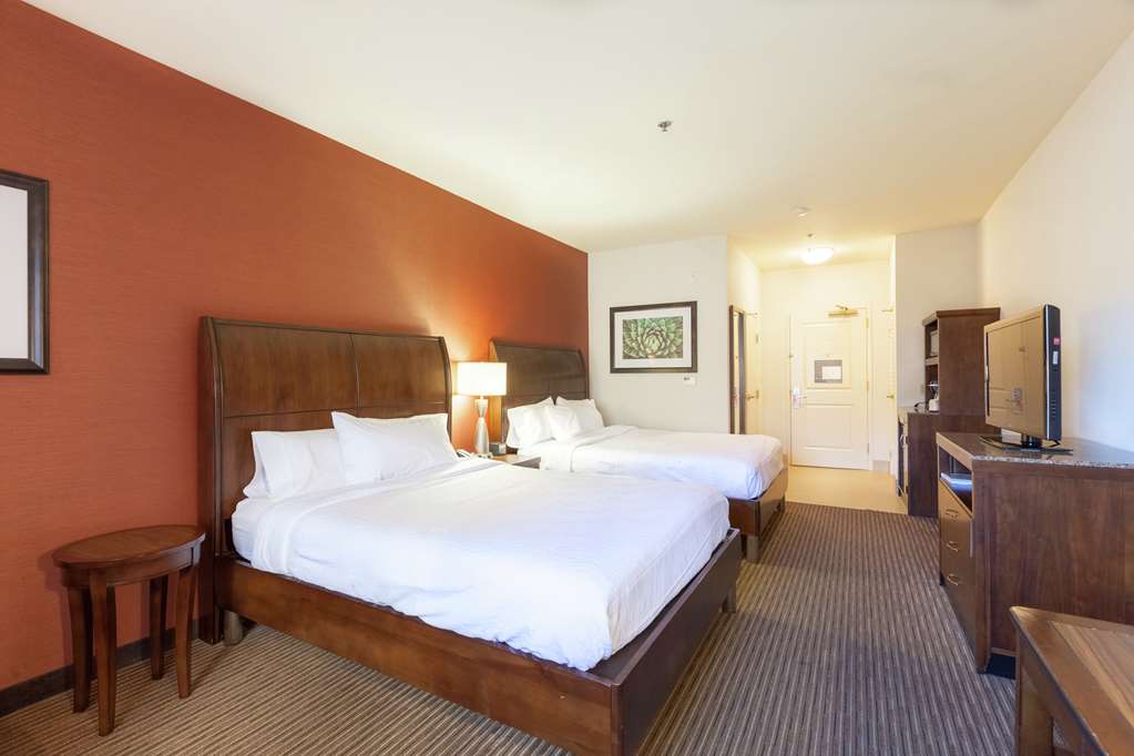 Фото Hilton Garden Inn Palm Springs/rancho Mirage