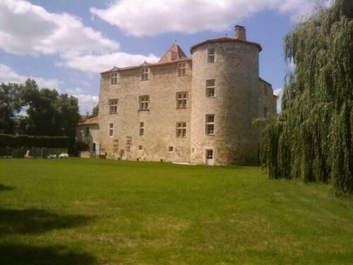 Гостиница Château de Fourcès в Кондоне