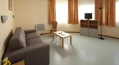 Гостиница Lagrange Apart'HOTEL Mulhouse в Мюлузе