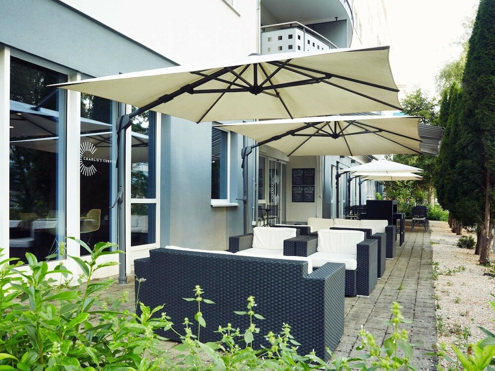 Фото ibis Zurich Messe Airport