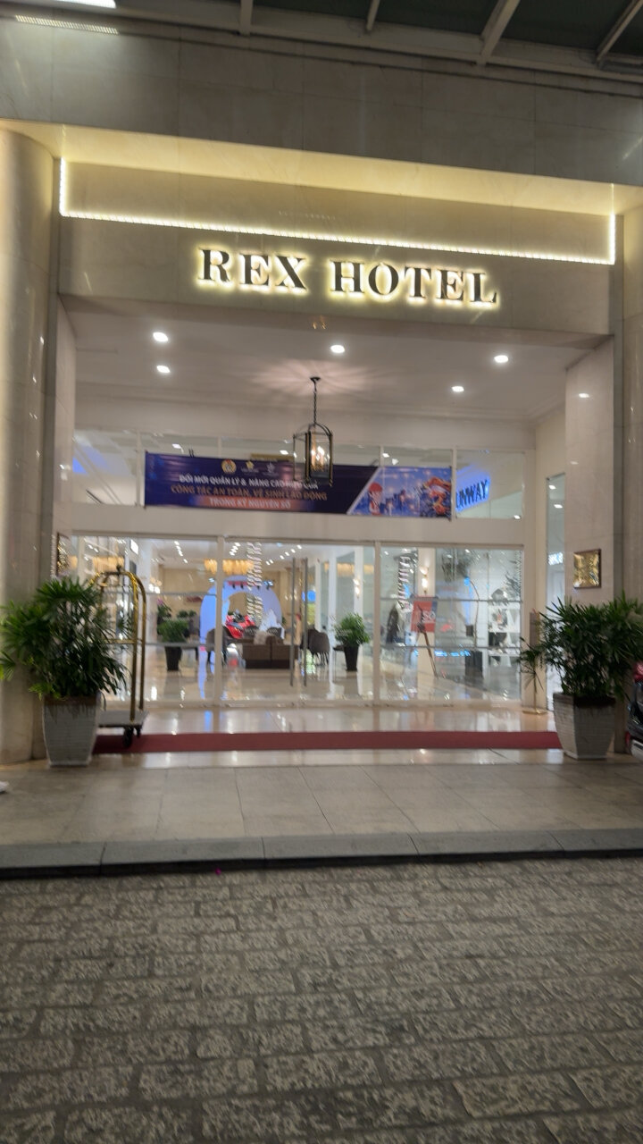 Rex Hotel Saigon - 10