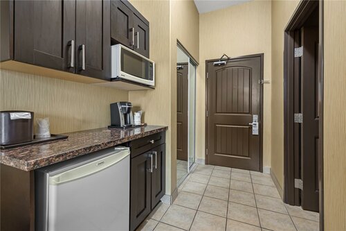 Гостиница Best Western Plus Estevan Inn & Suites в Эстеване