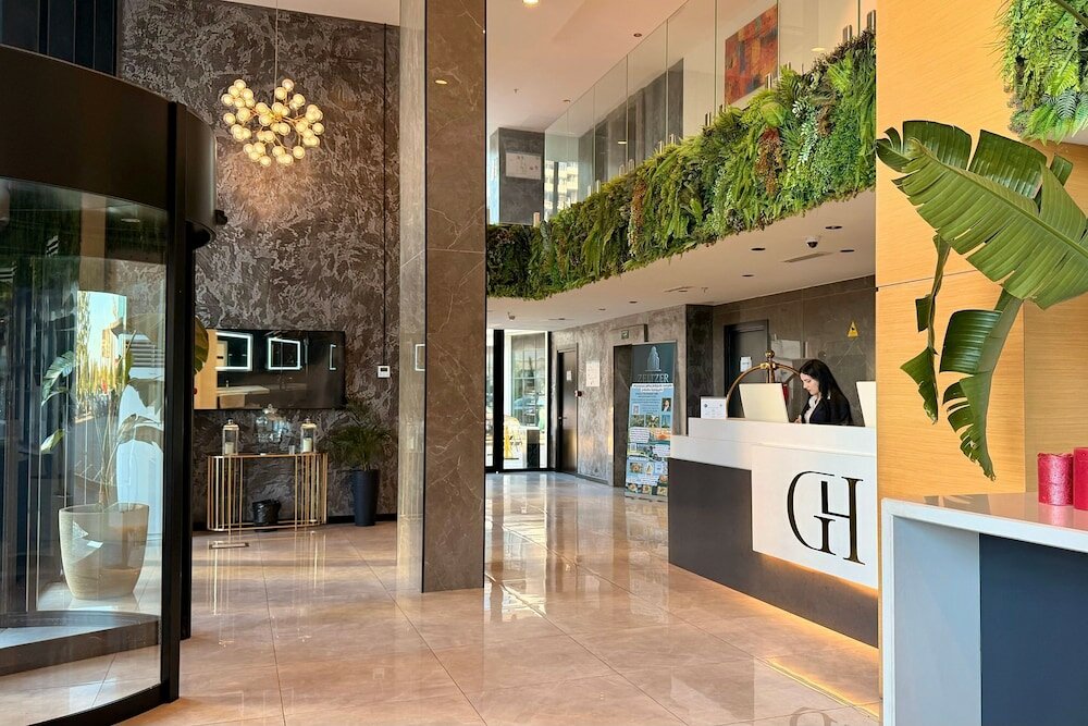 Фото The Grandeur Hotel