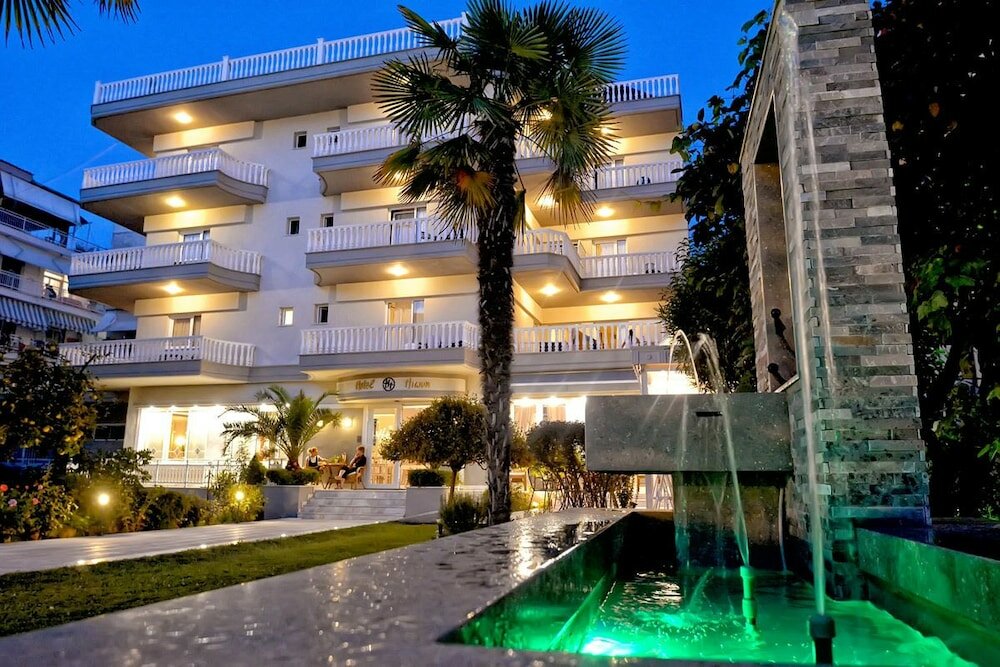 Фото Hotel Ioni