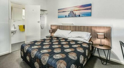 Гостиница Rest Motels Naracoorte в Наракурте