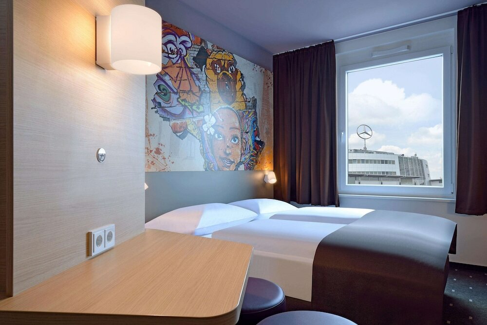 Фото B&b Hotel Köln-Ehrenfeld