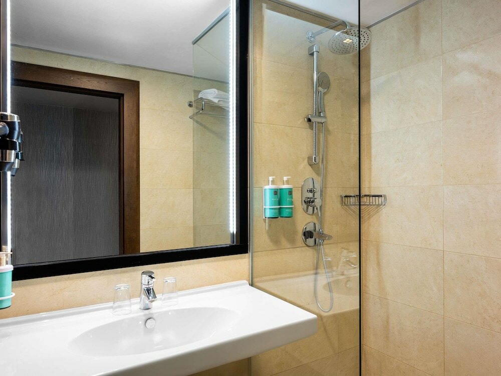 Фото Mövenpick Hotel Sarajevo