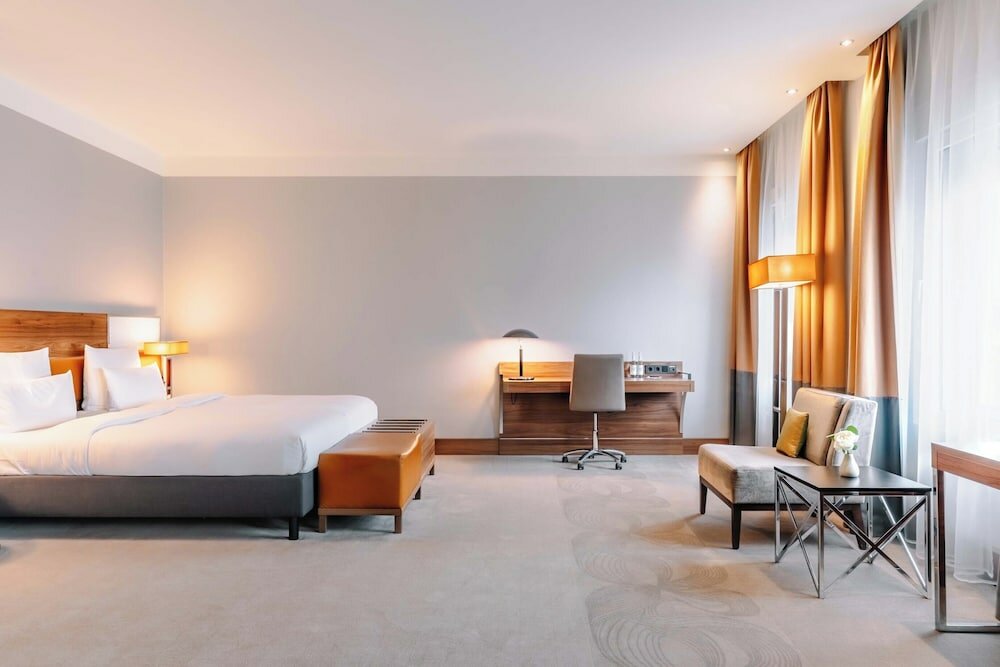 Фото Reichshof Hotel Hamburg