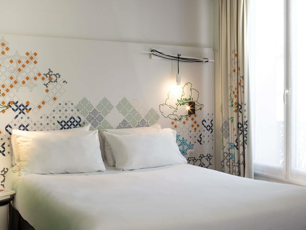 Фото Ibis Styles Paris Gare Saint Lazare