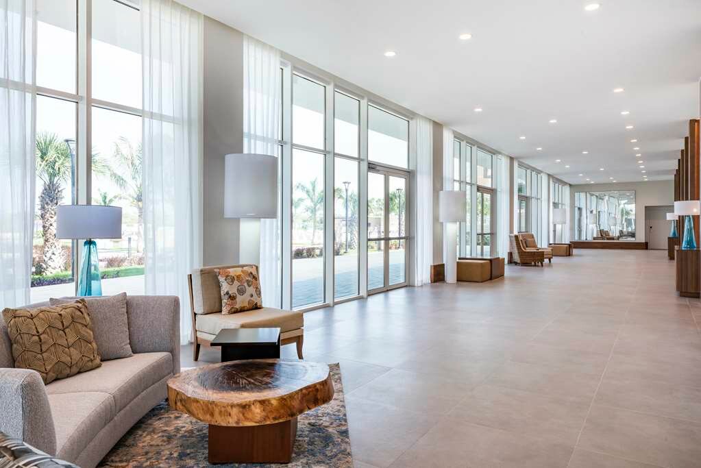 Фото Embassy Suites by Hilton Aruba Resort