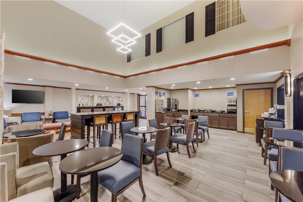 Фото Best Western Alamo Suites